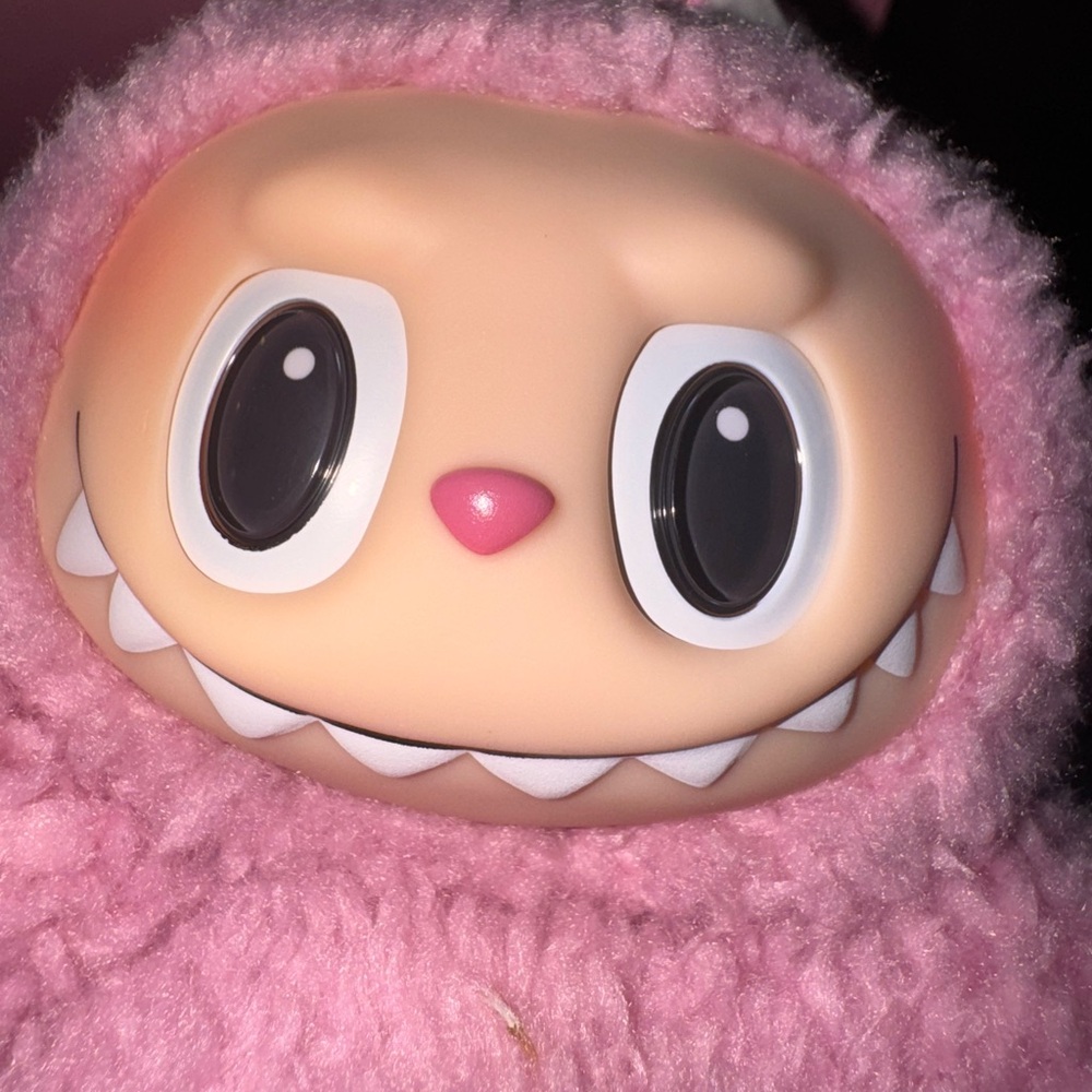 Pop Mart Exciting Macaron Lychee Berry authentic NIB Labubu